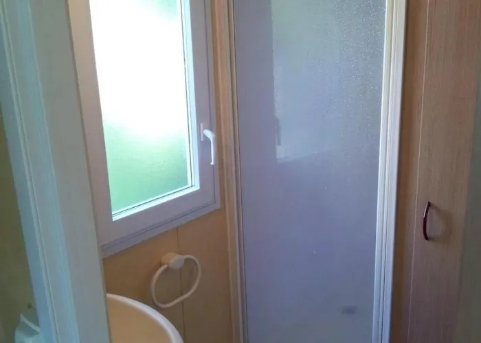 Camping 3 étoiles - Piscine - Ccbeed0 *