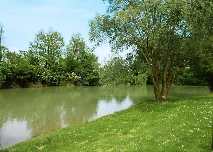 Camping 3 étoiles - Piscine - Ccbeed0