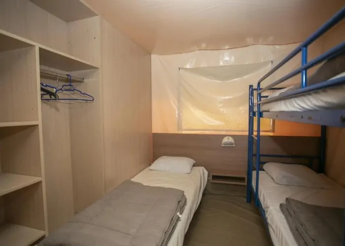 3 étoiles - Piscine - Ccbeed0 Camping