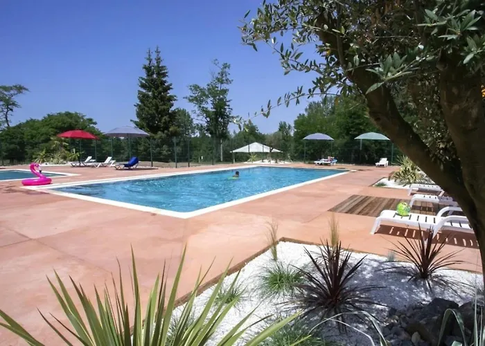 3 étoiles - Piscine - Ccbeed0 *