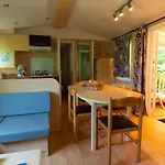 Zecamping 3chiens Acceptes Piscine En Bord De Riviere Avec Canoe Campsite *