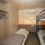 Zecamping 3chiens Acceptes Piscine En Bord De Riviere Avec Canoe Campsite