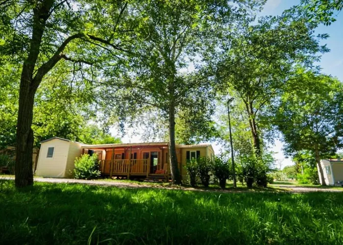 3 Etoiles - Piscine - Ccbeed0 Mazeres (Ariege)