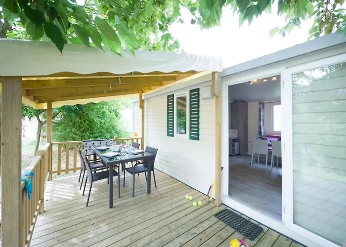 3 Etoiles - Piscine - Ccbeed0 *